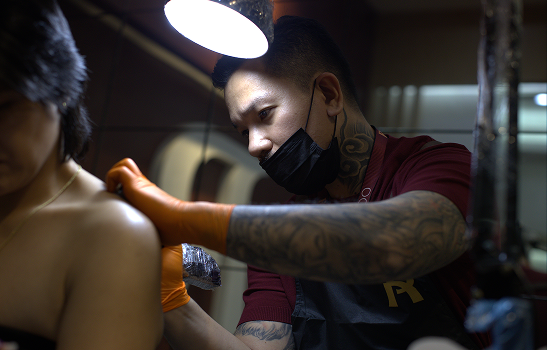 Behind the Chair: The Tattoo Session Experience
